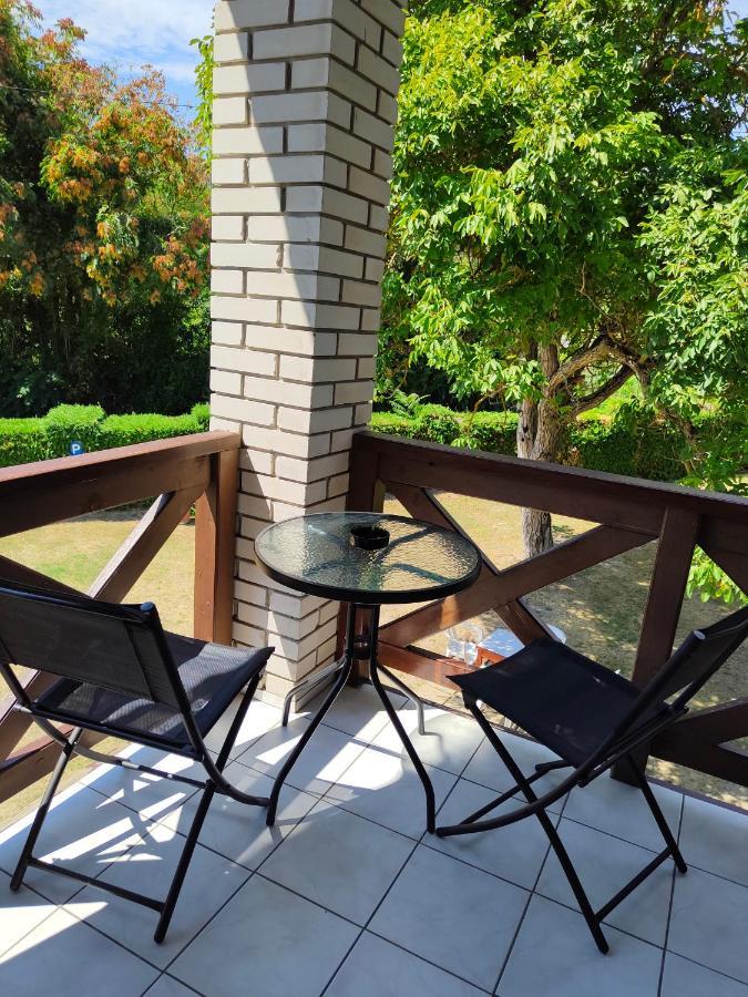 Апартаменты Balaton Garden Балатондьёрёк Экстерьер фото